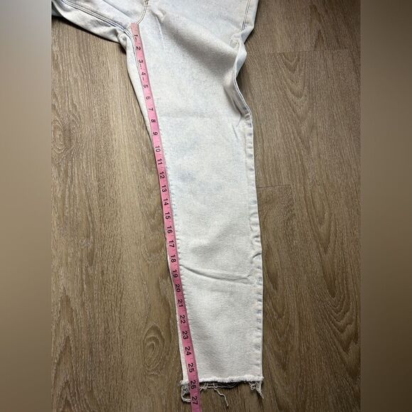 OLD NAVY | Rockstar Super Skinny Raw Hem Stone Washed Jeans Size 10 - Picture 7 of 8